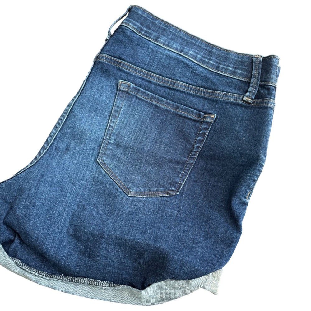 Ingrid & Isabel‎ Maternity Denim Shorts Midi Roll Cuff Dark Wash Size 16 33